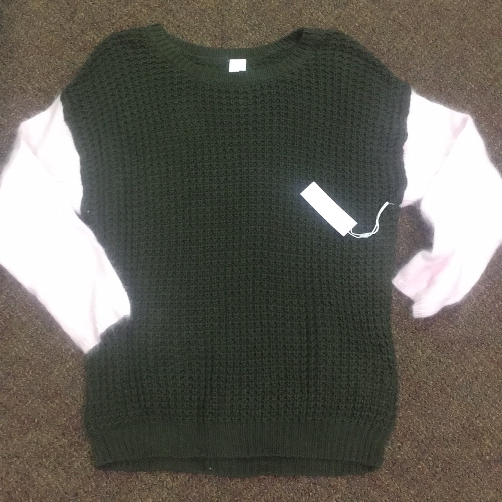 NWT Shae olive green and baby pink sweater